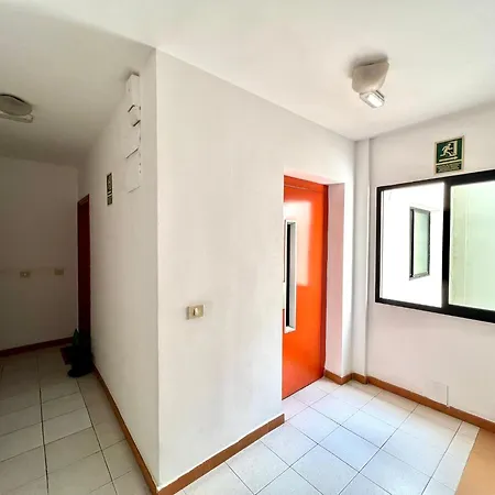 Large One Bedroom Close To Beach, In * 厄尔梅达诺
