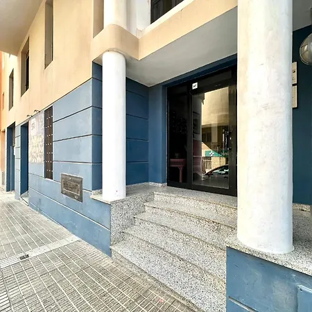 Large One Bedroom Close To Beach, In 厄尔梅达诺