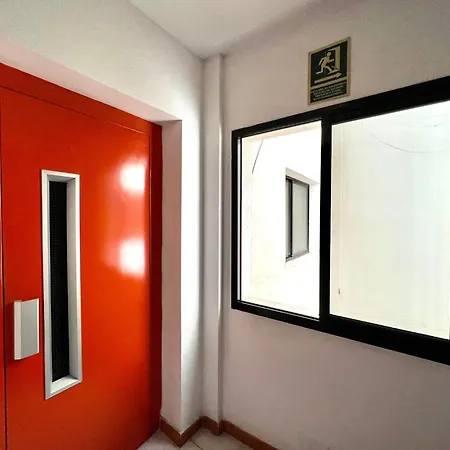 Large One Bedroom Close To Beach, In 厄尔梅达诺