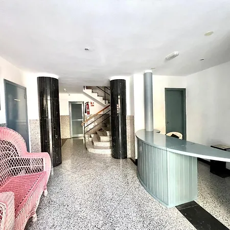 公寓 Large One Bedroom Close To Beach, In 厄尔梅达诺